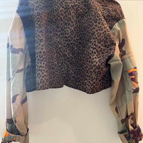 BDG Jenny Camo Print Zip Cropped Utility Jacket - Picture 8 of 14